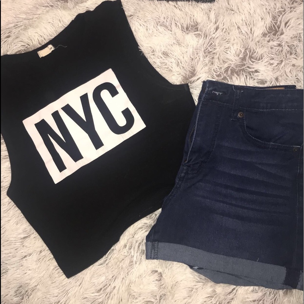 NYC crop top, great condition